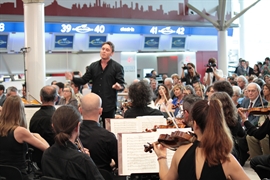 M°Mariotti conducts the Bologna City Theatre Orchestra