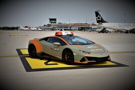 LAMBORGHINI FOLLOW ME CAR 2021